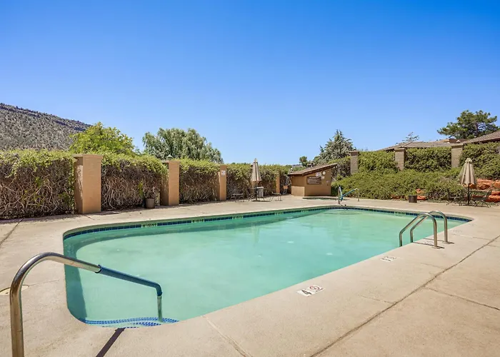 On Golf Course W/ Pool Access! Sedona