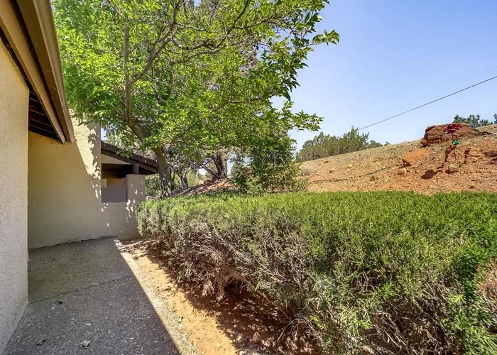 On Golf Course W/ Pool Access! * Sedona